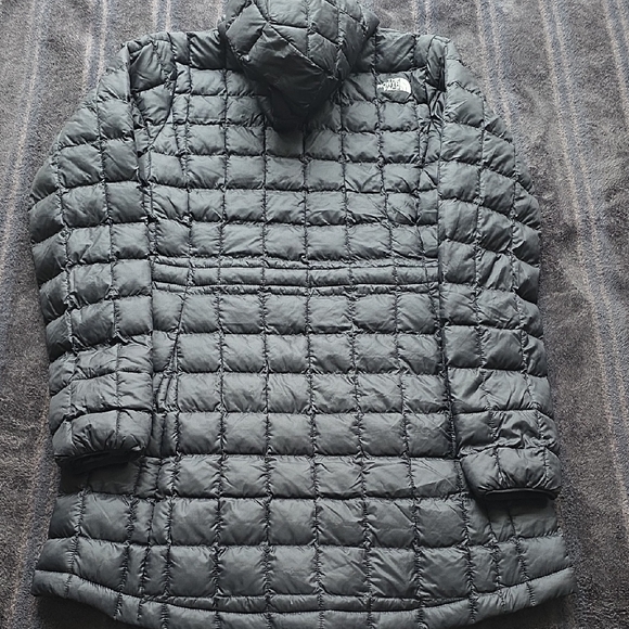 The North Face Women's Black Quilted Long Puffer Jacket - XS - Picture 5 of 6